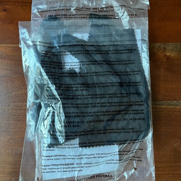 Savage X Fenty Black Caviar Flocked Logo Bralette - Picture 9 of 11